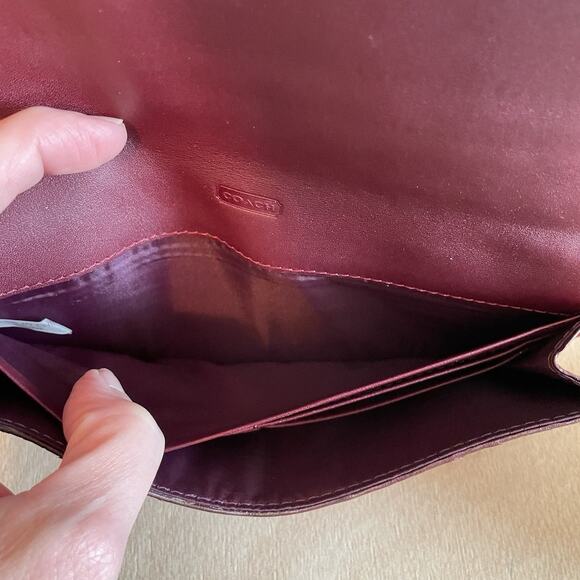 Coach Soft Wallet Red Classic - Picture 14 of 16